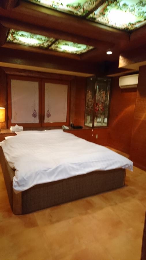Hotel Loire (Adults Only) Ōsaka Exterior foto
